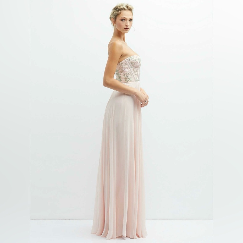 DESSY STRAPLESS FLORAL
EMBROIDERED CORSET MAXI DRESS WITH CHIFFON SKIRT
IN BLUSH